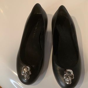Alexander MCQEEN, accent leather flat women shoes. Brand new.